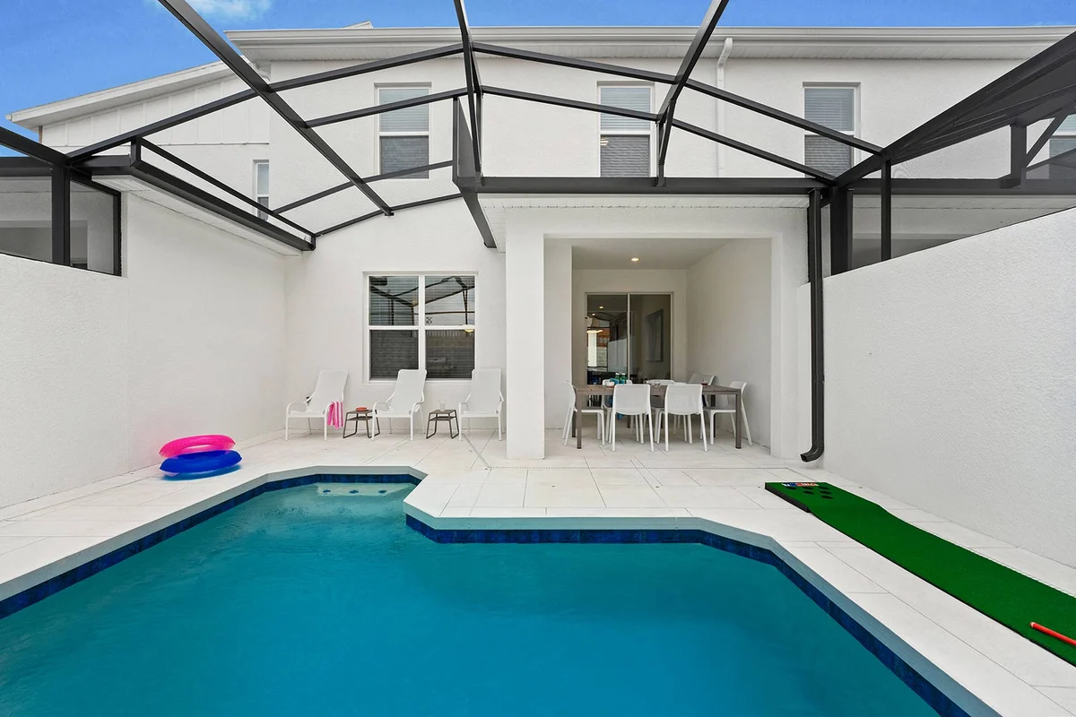 VOR5586AA: 4 Bed, Ogre's Grove, Pool #50