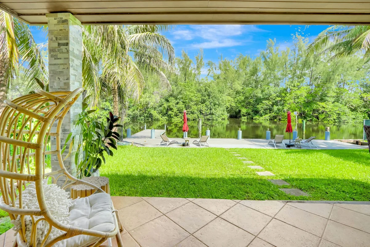 Home in Fort Lauderdale property photo 4