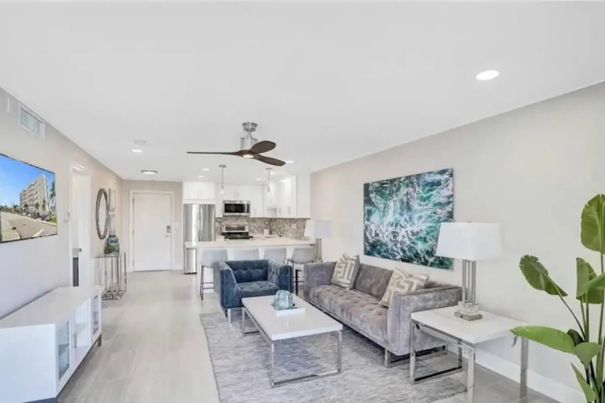 Home in Fort Lauderdale property photo 4
