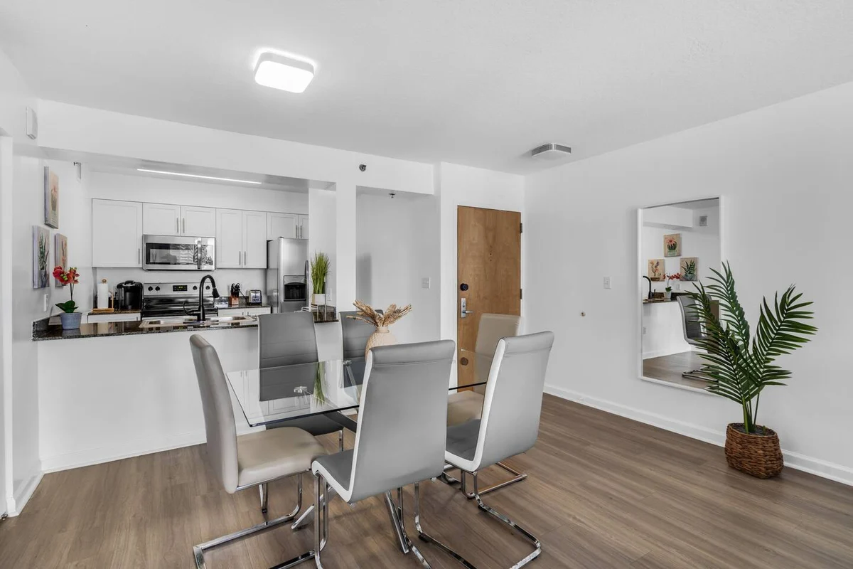 Apartment in Miami property photo 2
