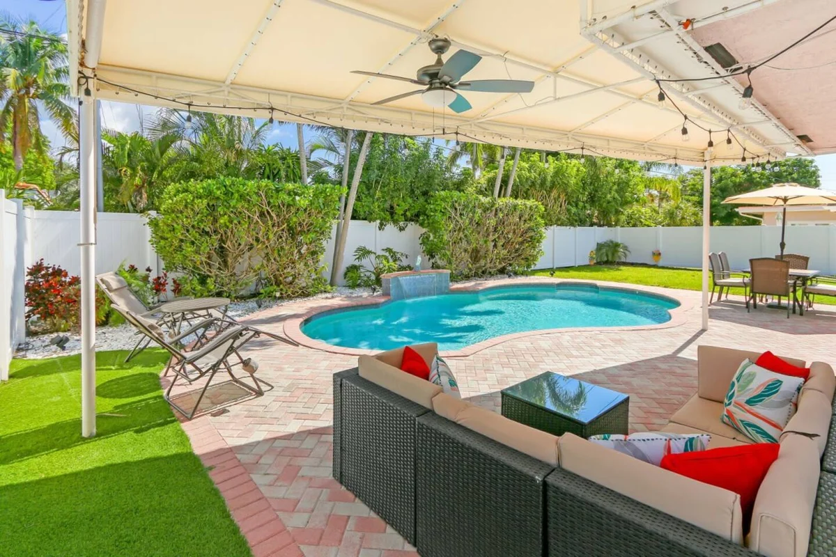 Home in Fort Lauderdale property photo 4