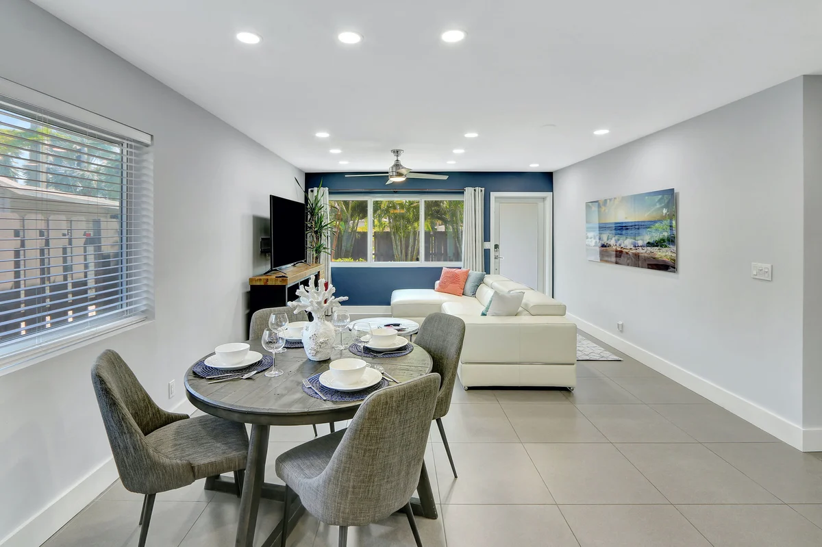 Home in Fort Lauderdale property photo 4