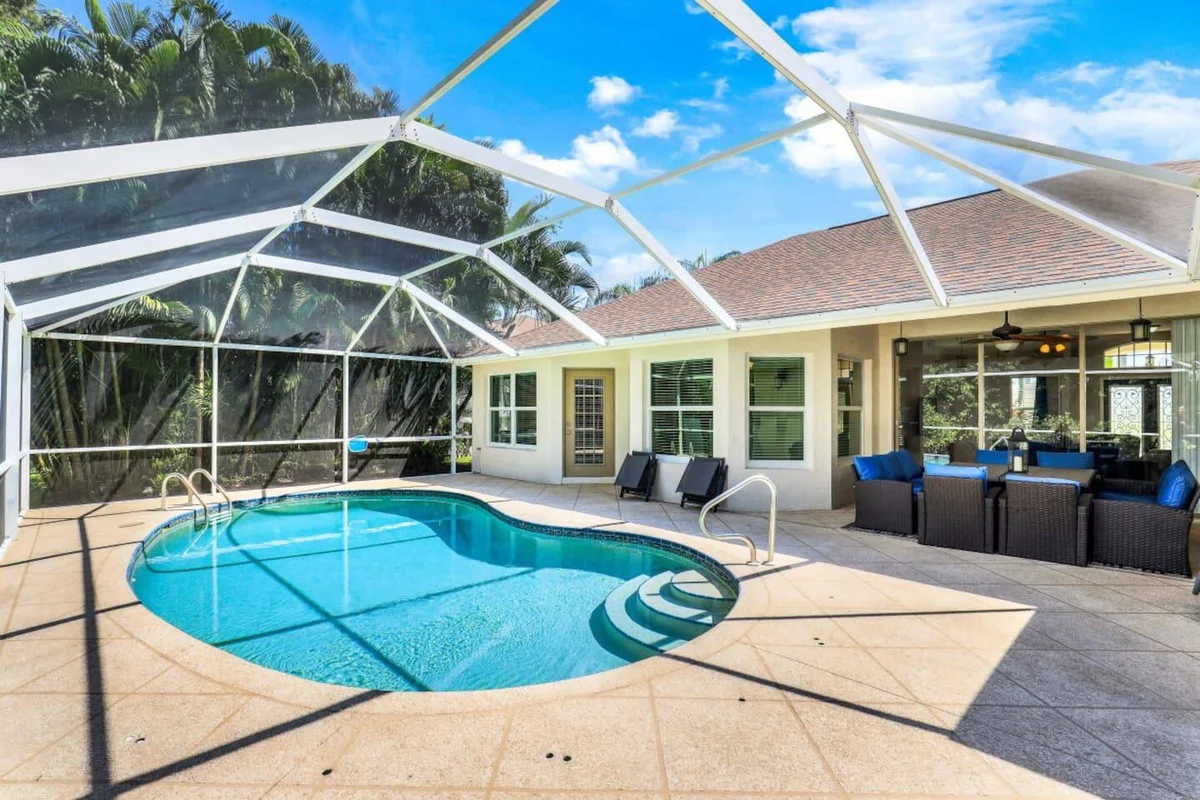 Home in Naples property photo 2