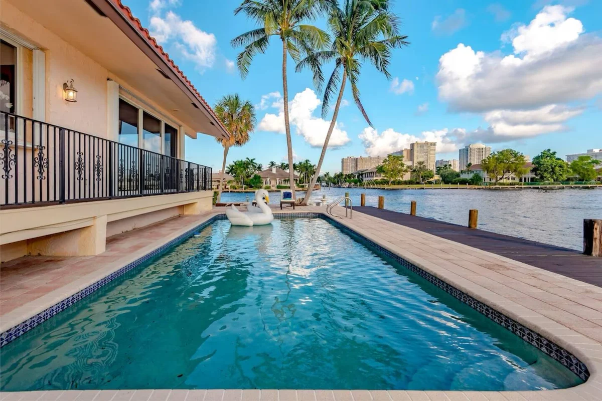 Home in Fort Lauderdale property photo 4