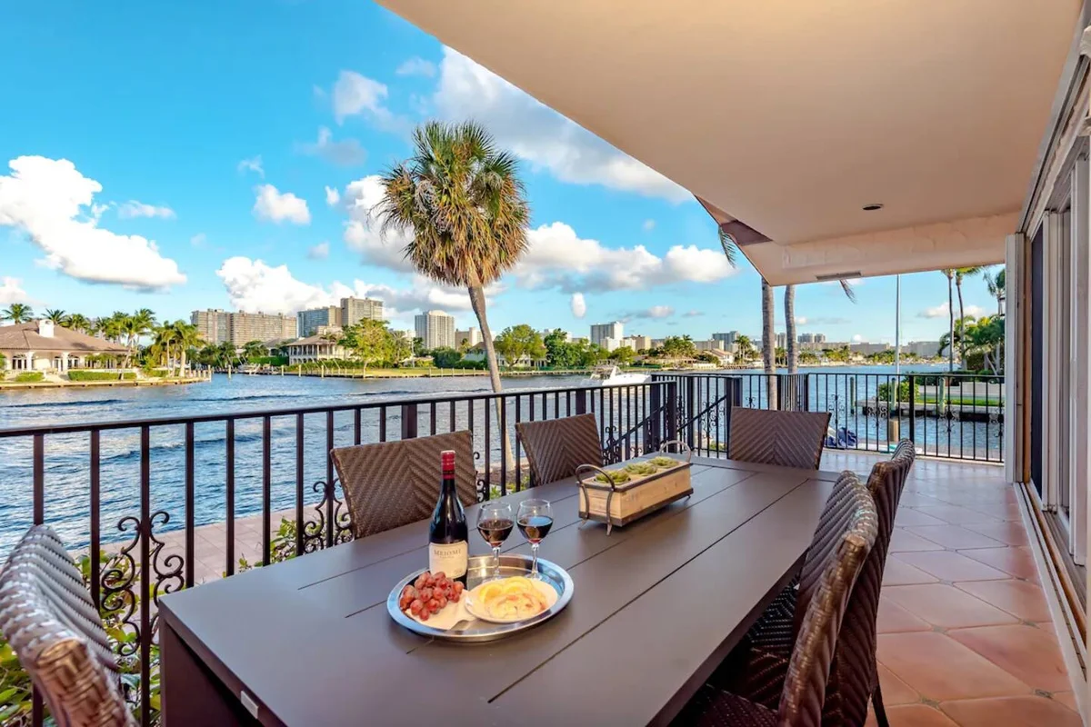 Home in Fort Lauderdale property photo 3