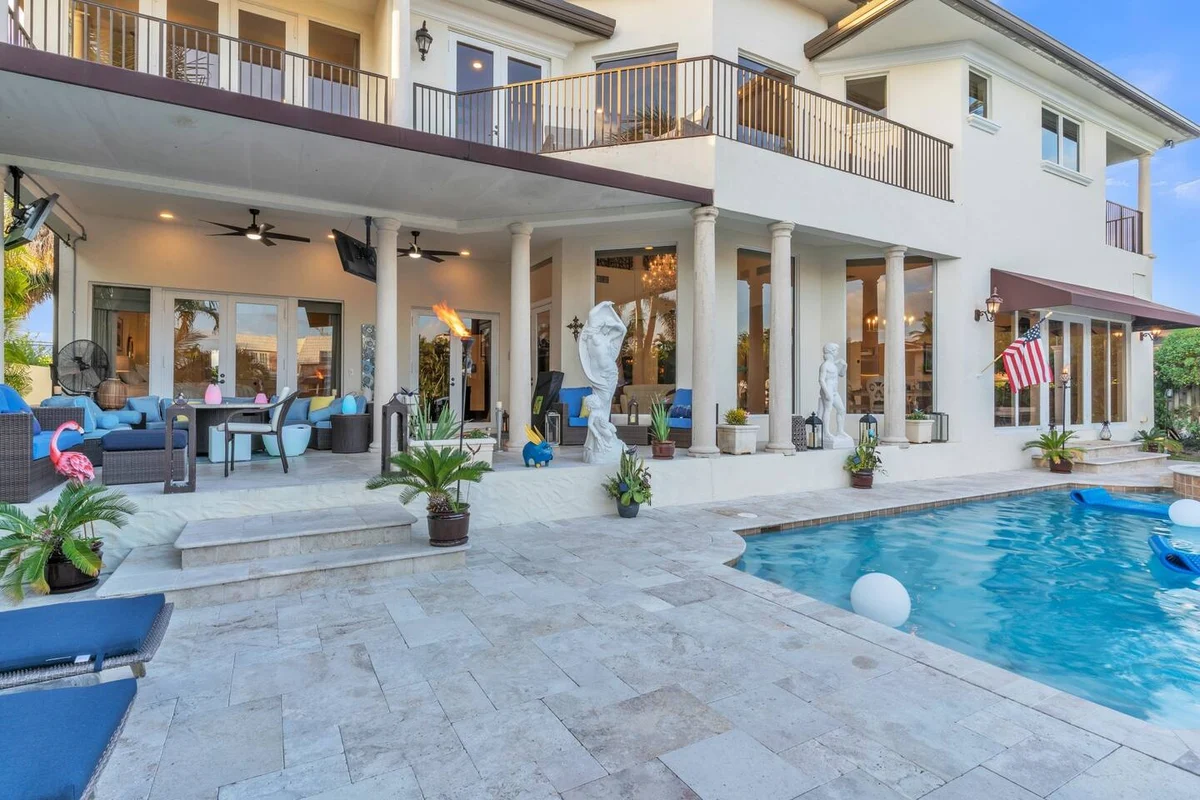 Home in Fort Lauderdale property photo 2