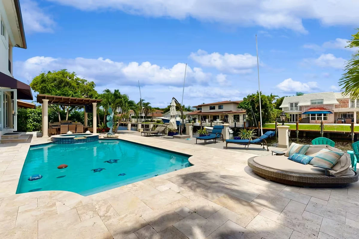 Home in Fort Lauderdale property photo 4