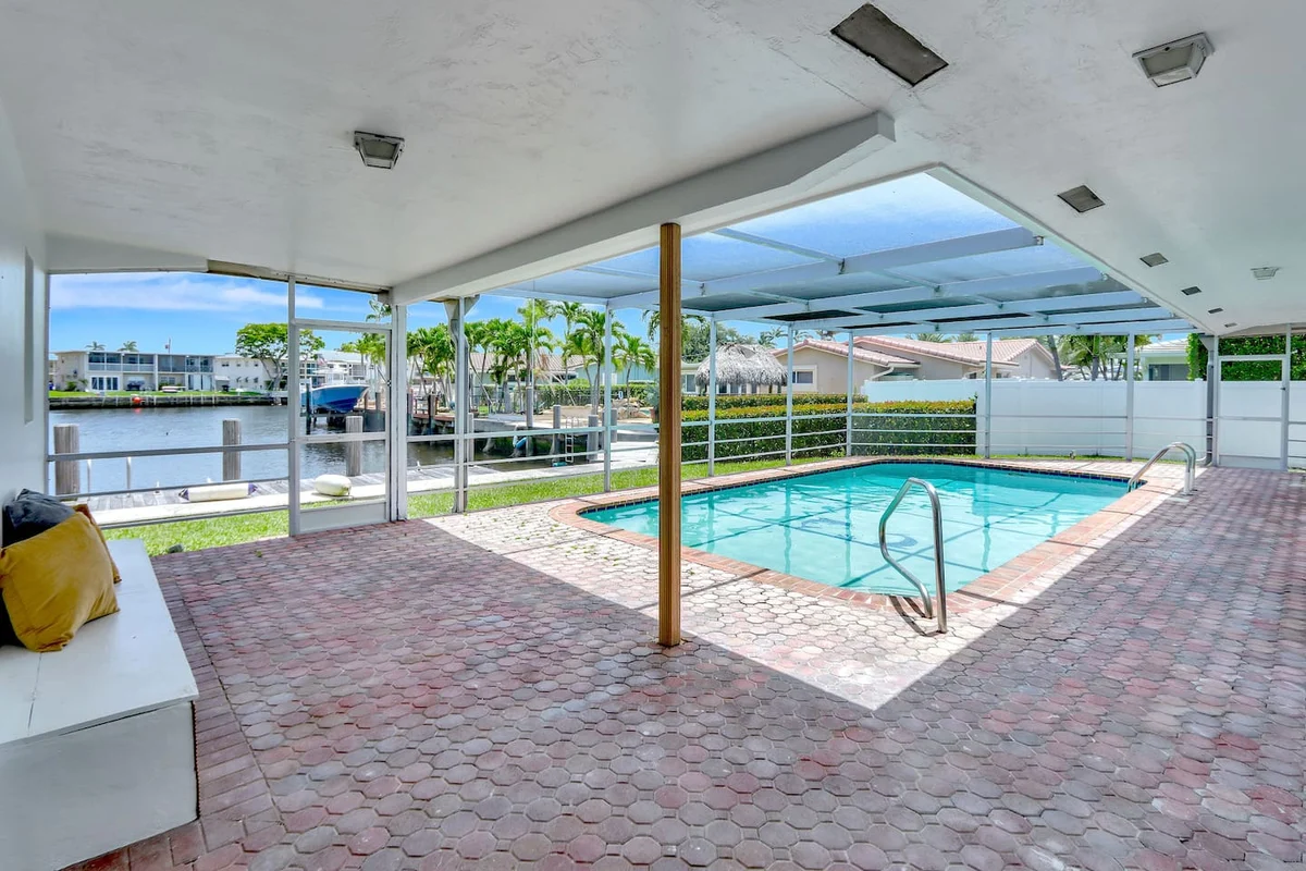 Home in Pompano Beach property photo 4