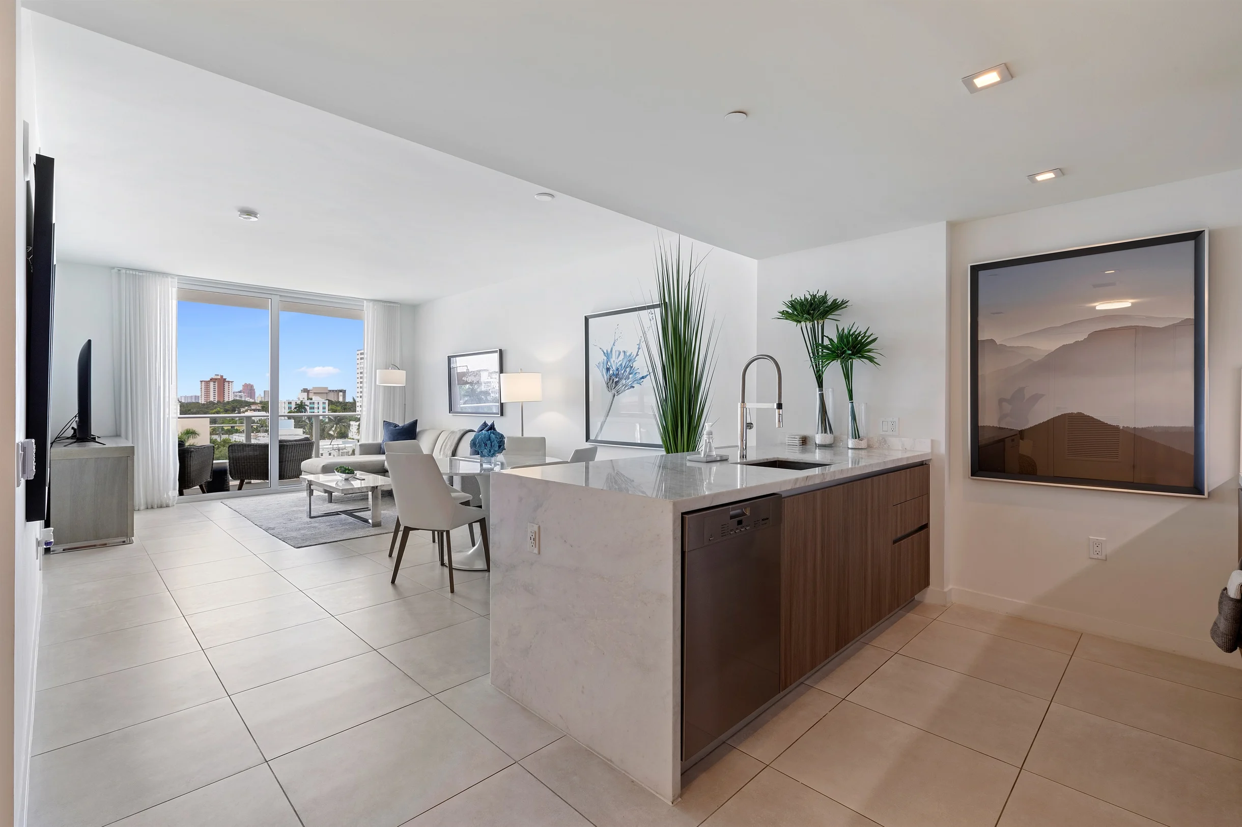 Condo in Fort Lauderdale property photo 5