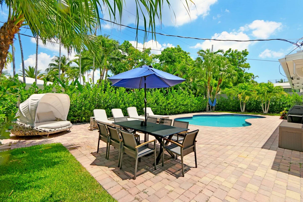 Home in Pompano Beach property photo 4