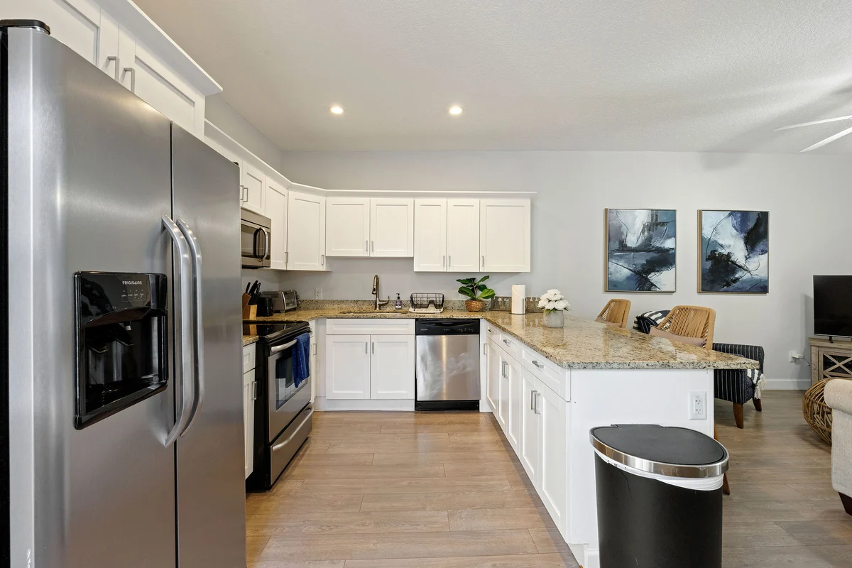 Home in West Palm Beach property photo 3