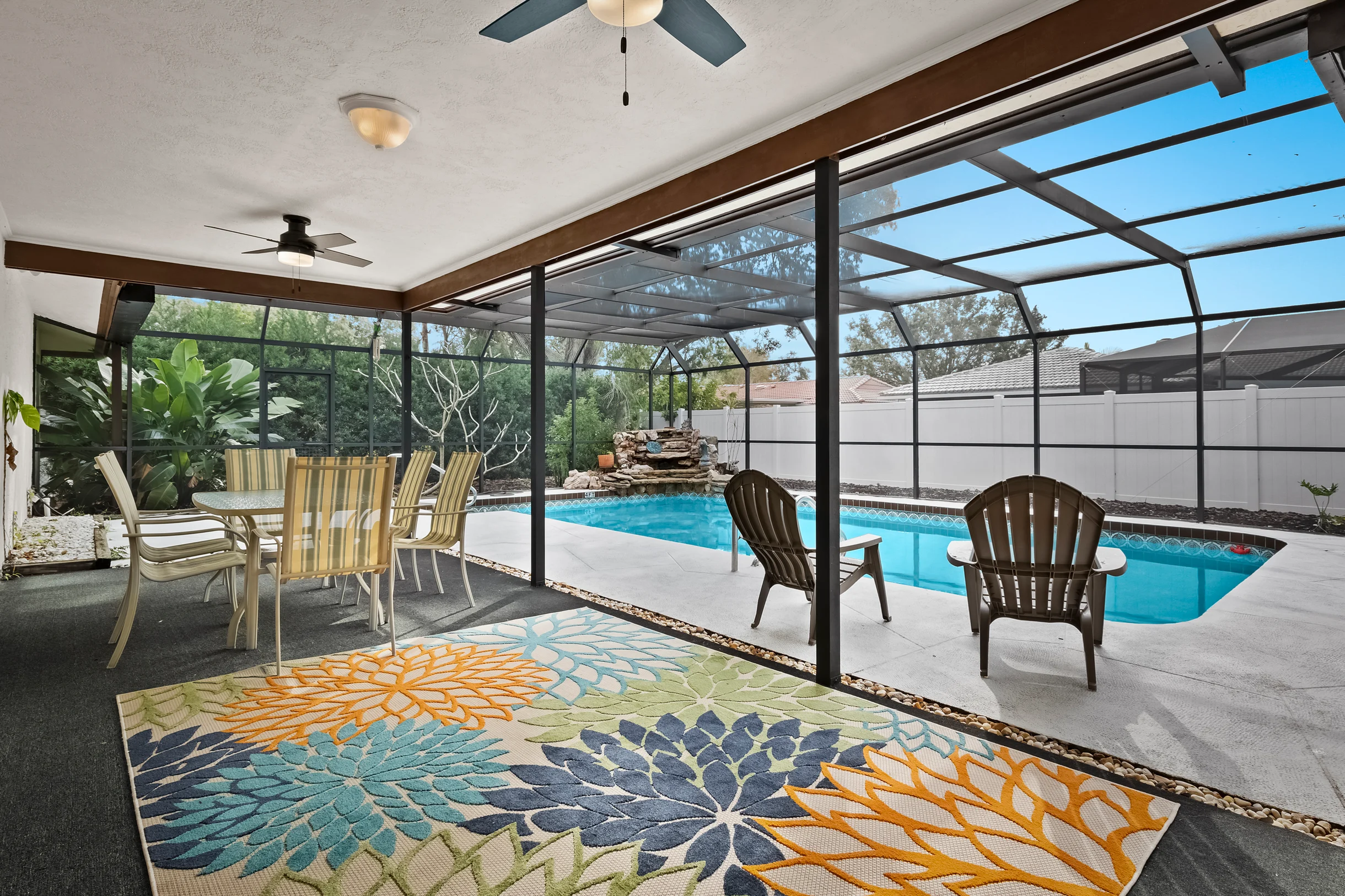 Home in Sarasota property photo 2