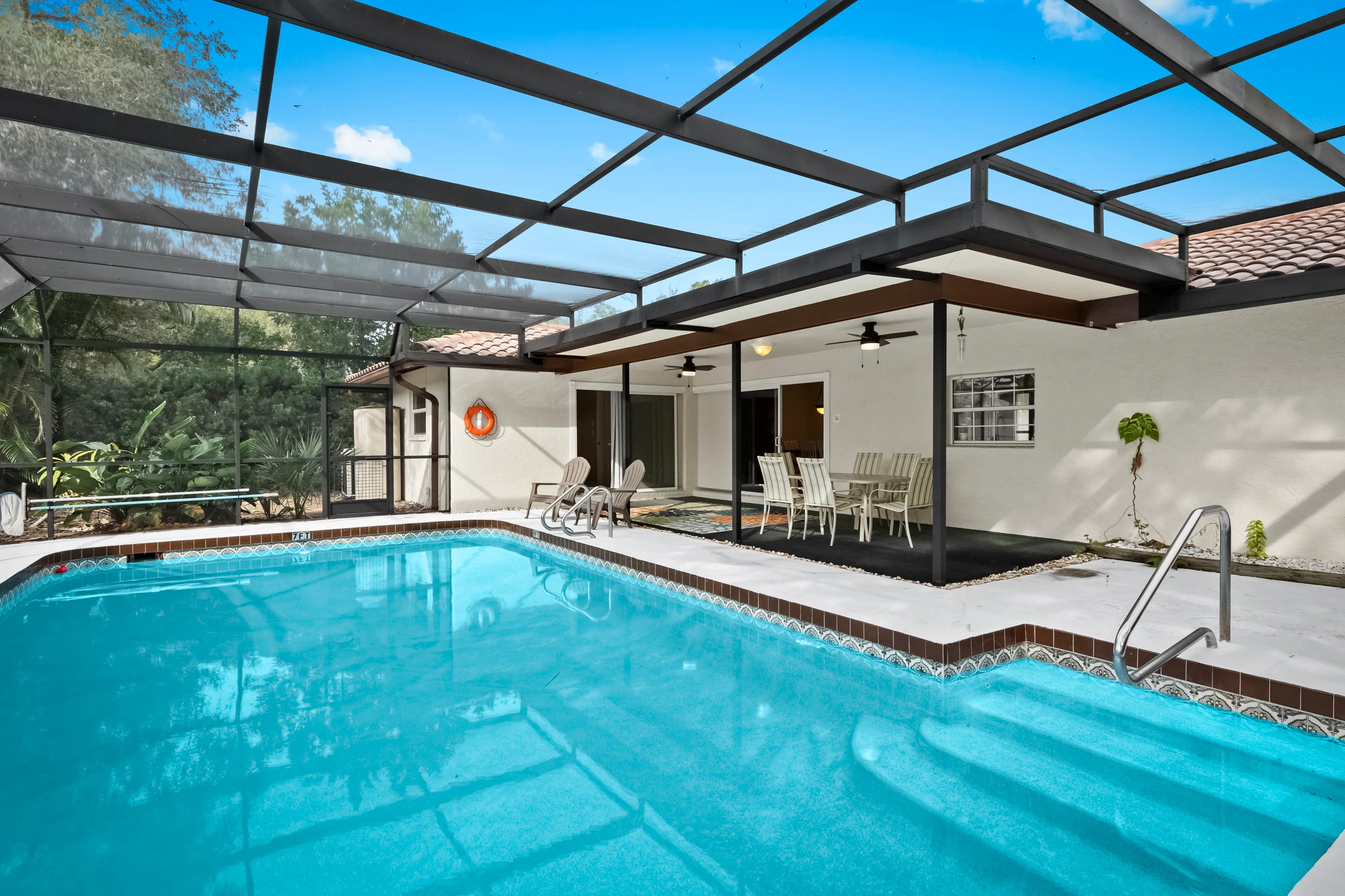 Home in Sarasota property photo 1