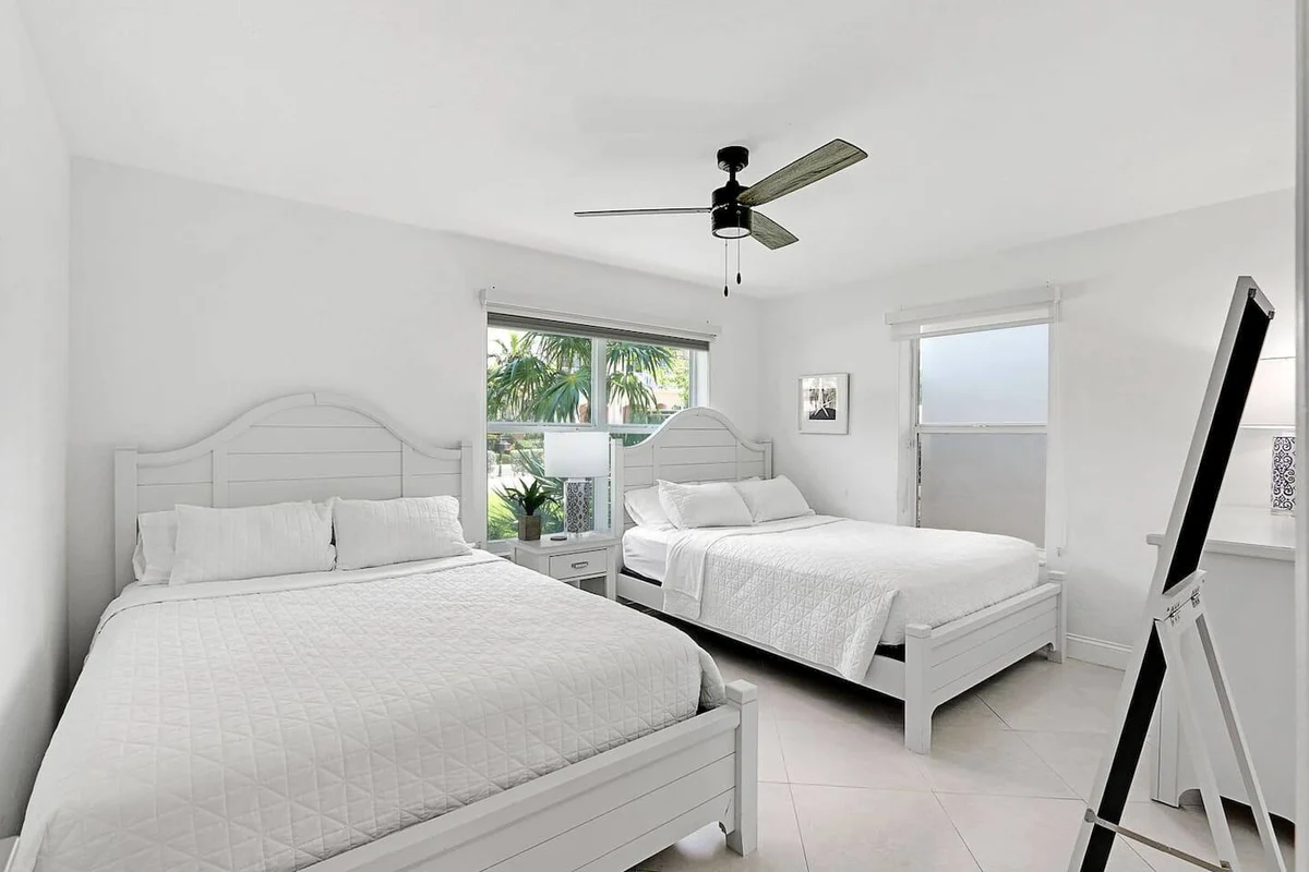 Bedroom 1 image 1