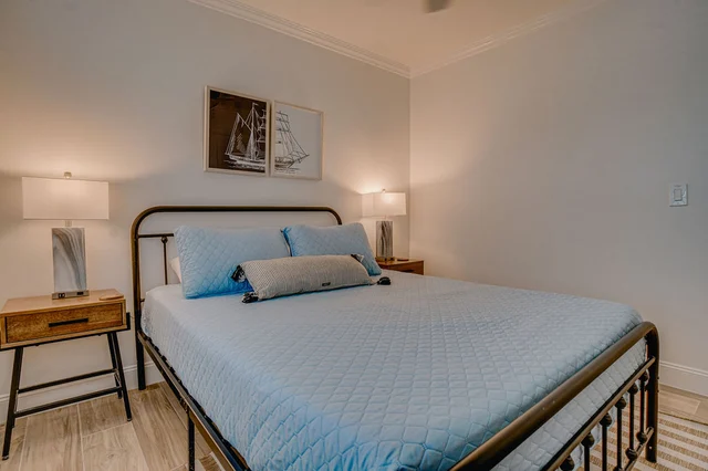 Bedroom 1 image 1