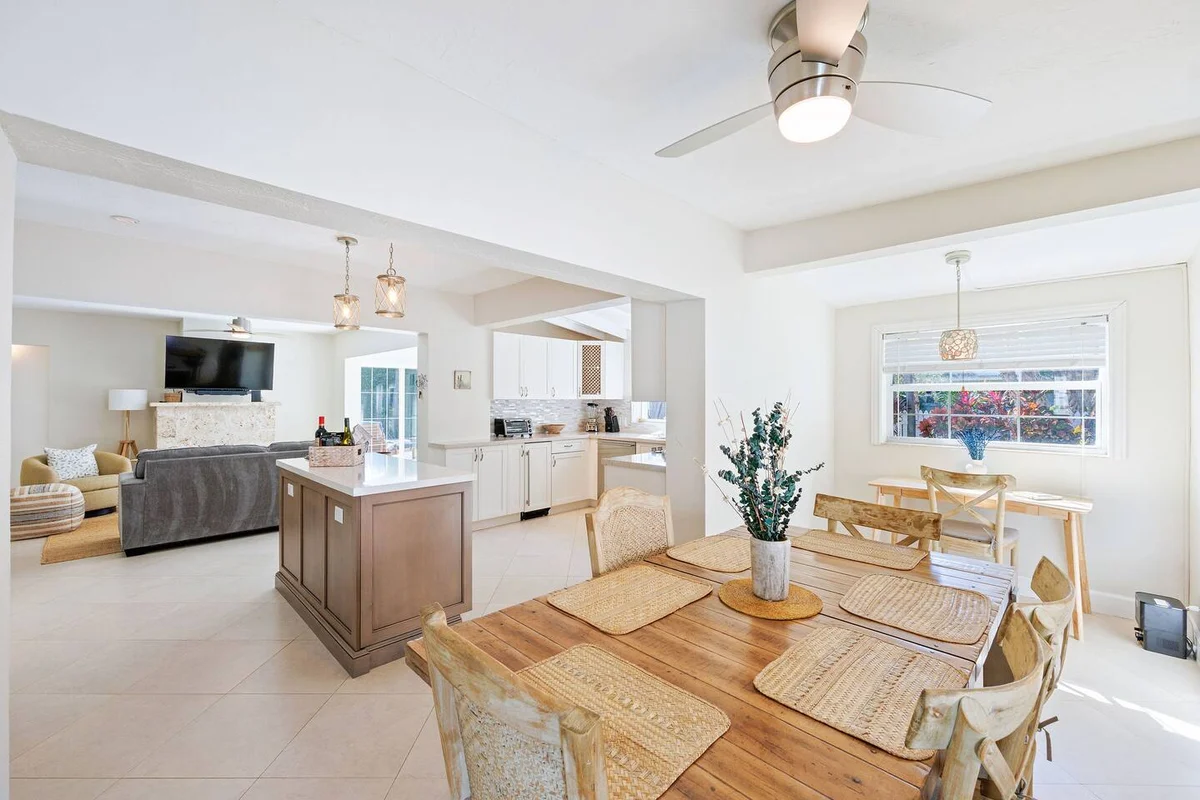 Home in Pompano Beach property photo 3