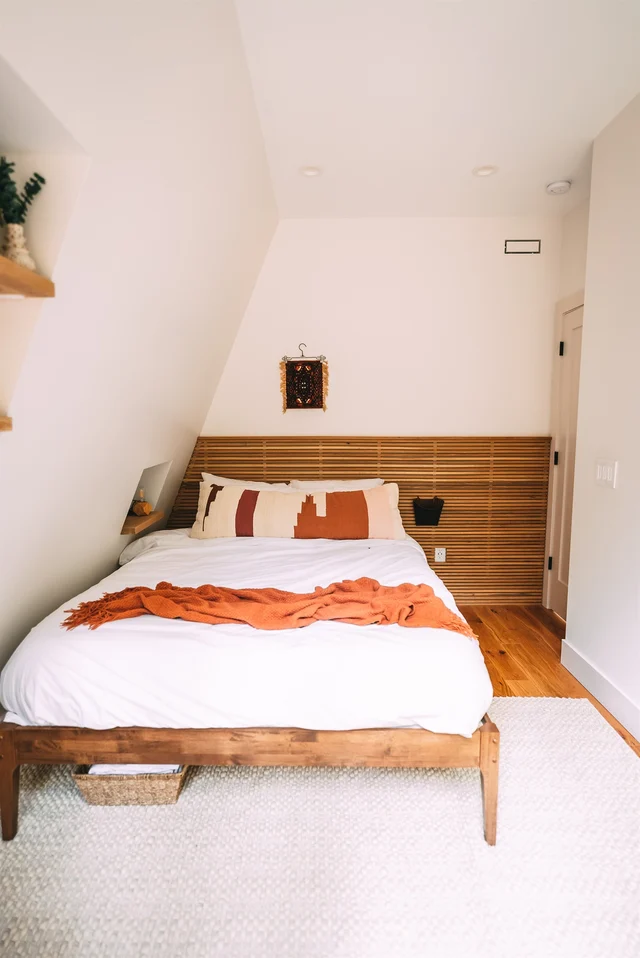 2nd level bedroom image 1