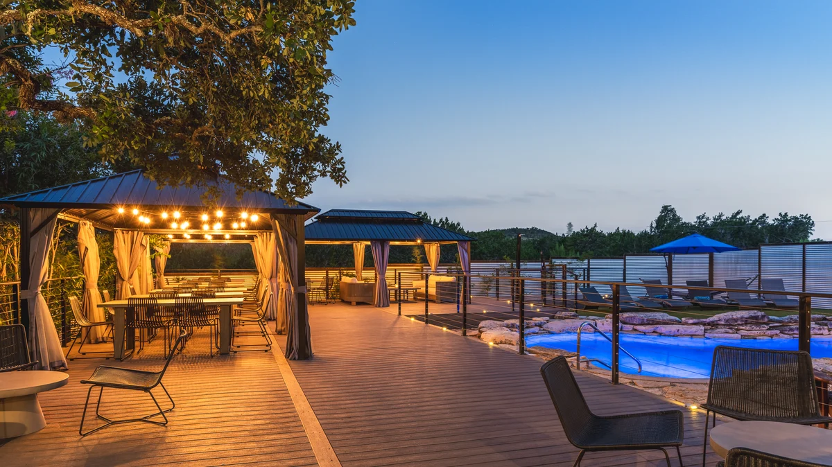 Cielo Estate: Resort Style Pool+Hot Tub Sports Courts 3 Acres property photo 3