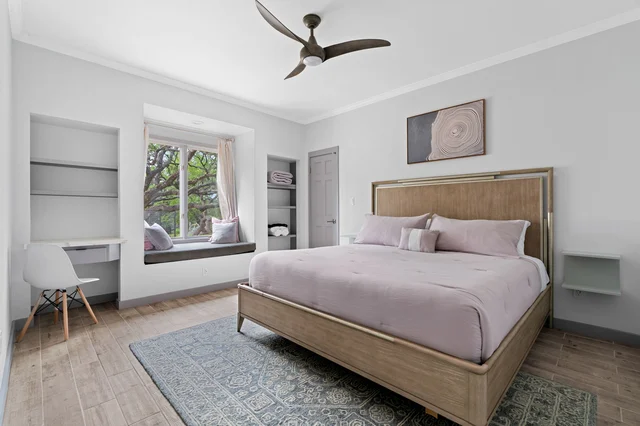 Main House: Bedroom 1 image 1