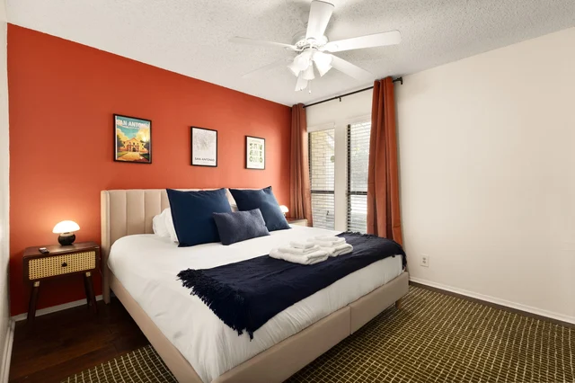 BEDROOM image 1