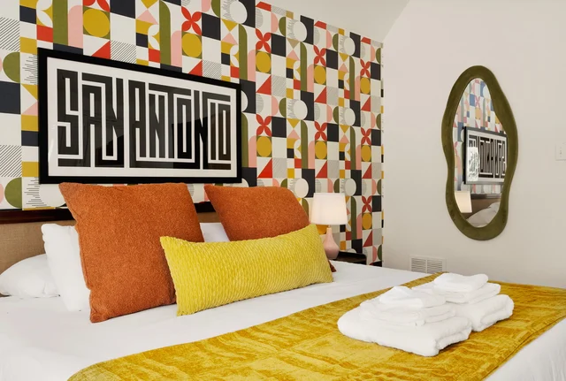 BEDROOM image 1
