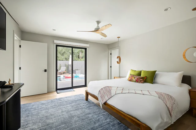 Bedroom 1 image 1
