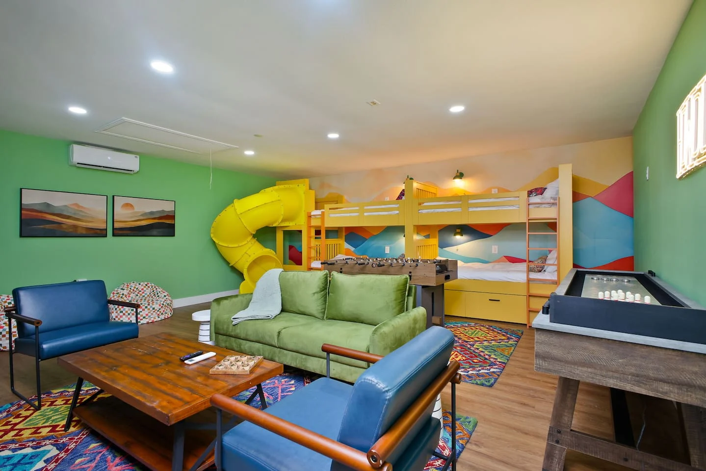 Heated Pool, MiniGolf, Arcade, Slide-Family Oasis – 5 Bedroom Heated Pool, MiniGolf, Arcade, Slide-Family Oasis – 5 Bedroom