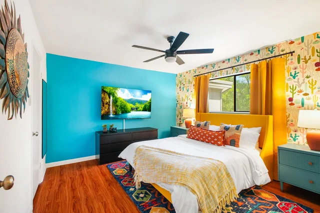 BEDROOM image 1