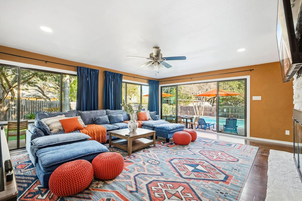 Winter Resort, Heated Pool, Hot Tub & Game Rooms property photo 3