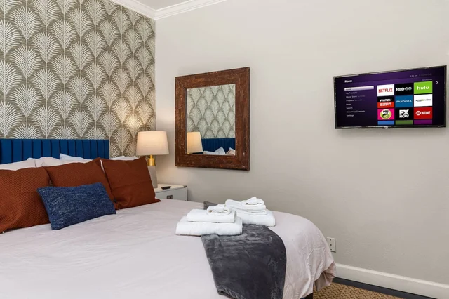 BEDROOM image 1