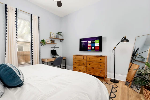 BEDROOM image 1