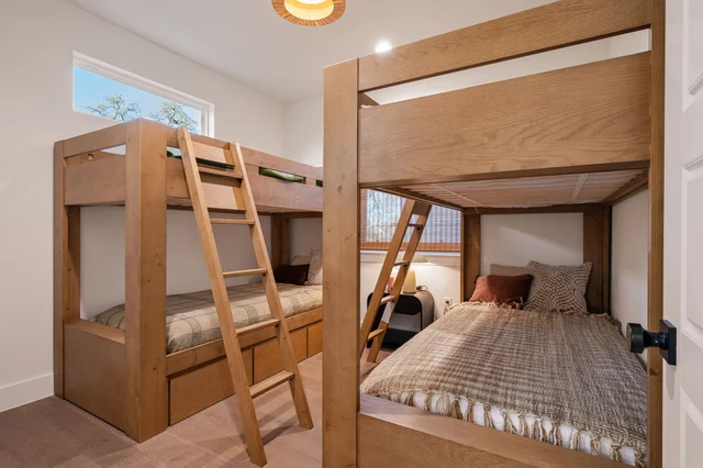 Primary Suite image 1