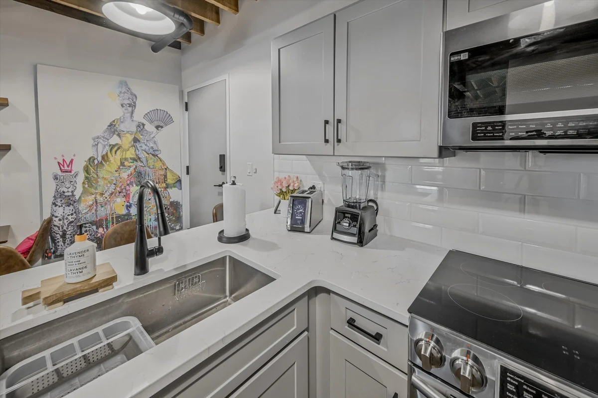 306_1865_Nash_1br #19