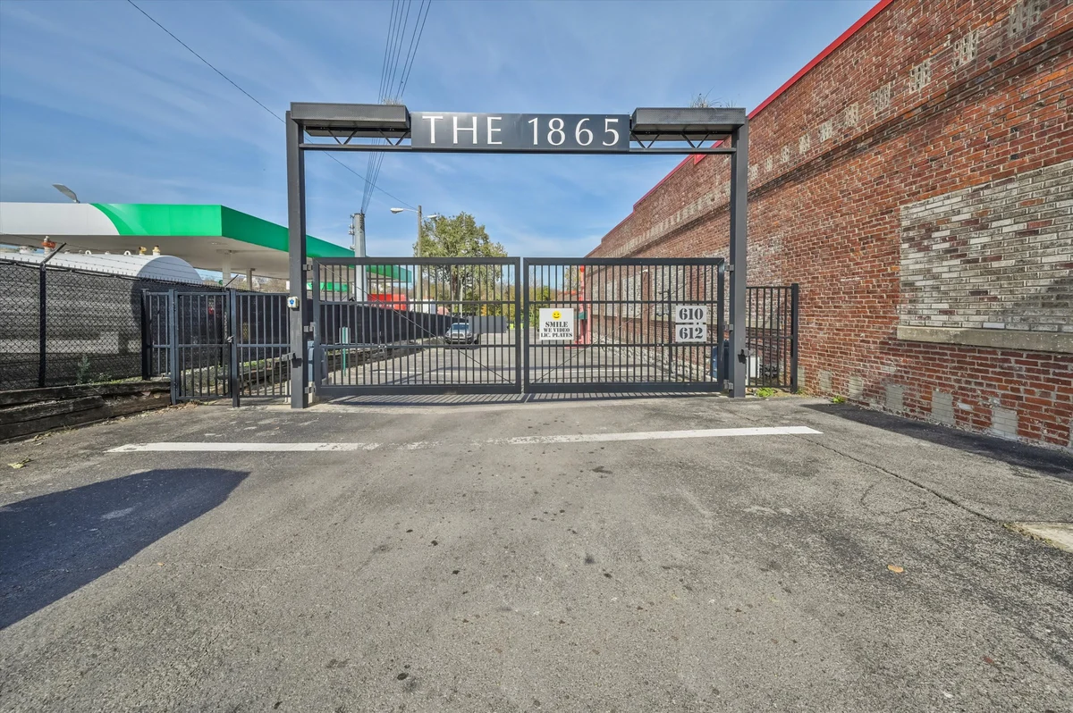 306_1865_Nash_1br #4