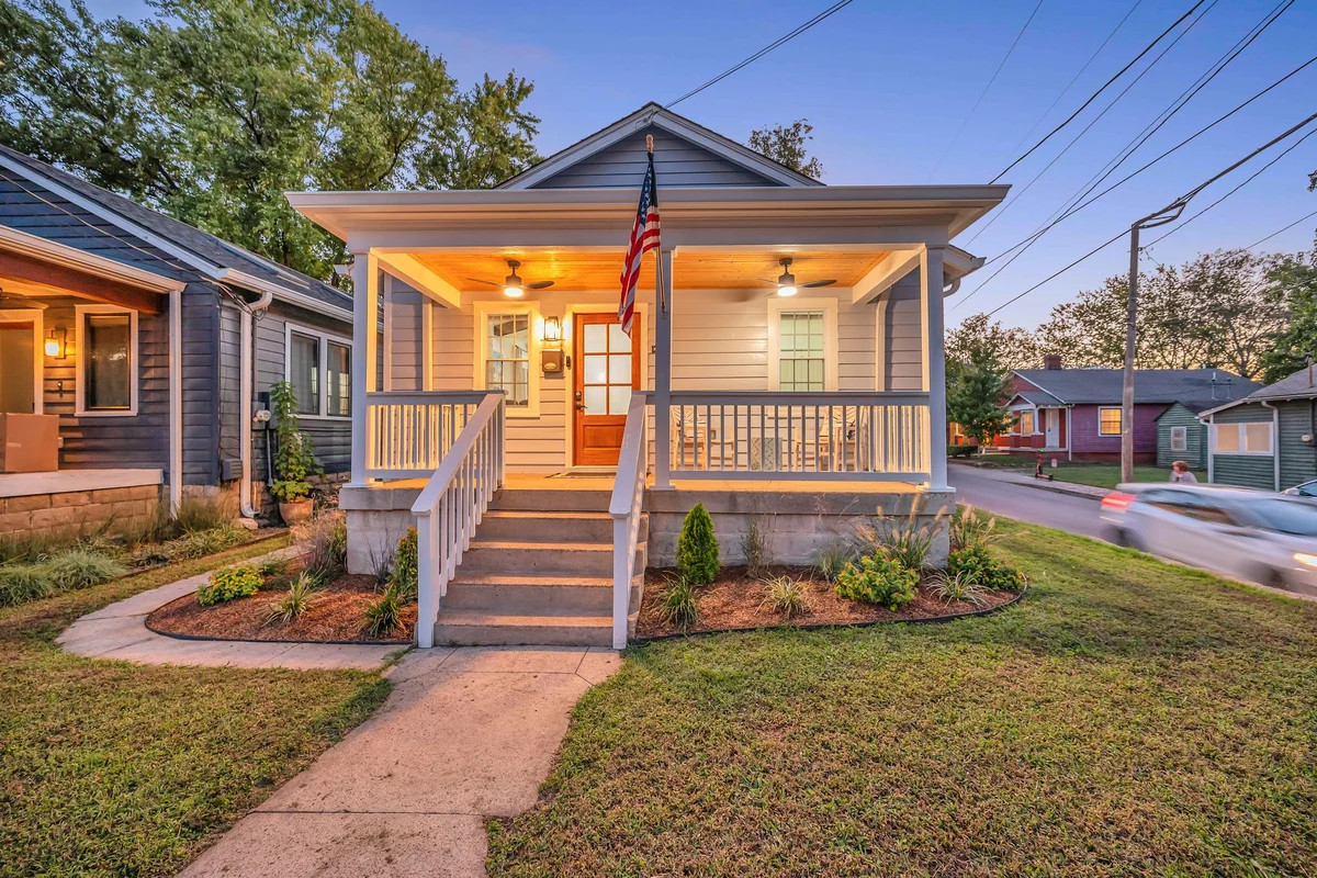 1331_4thAve_2BR #23