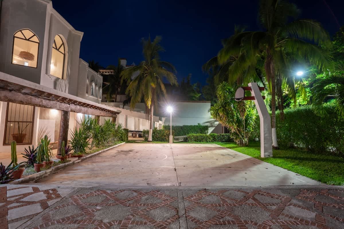 Wander Cancun Palms #137