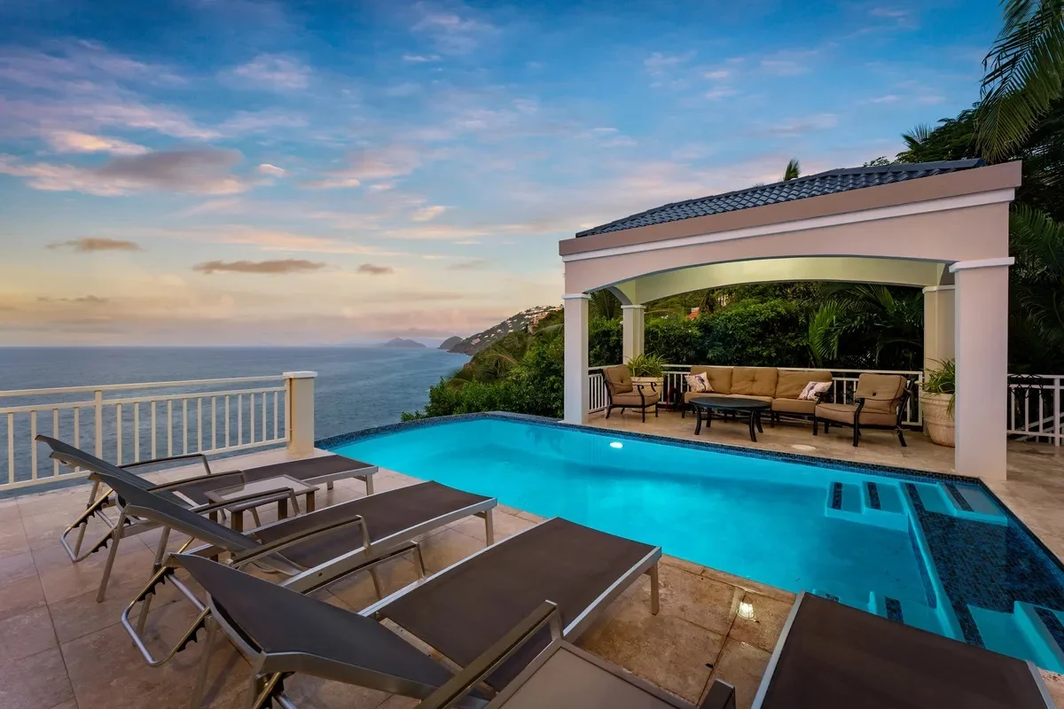 Oceanfront | Peterborg | Infinity Pool | Generator #112