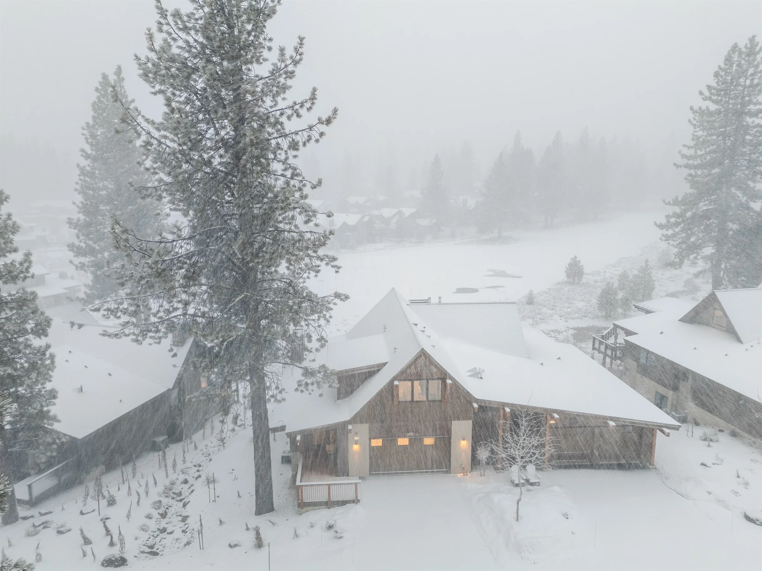 Ski Resort Views, Hot Tub & Golf Course #100