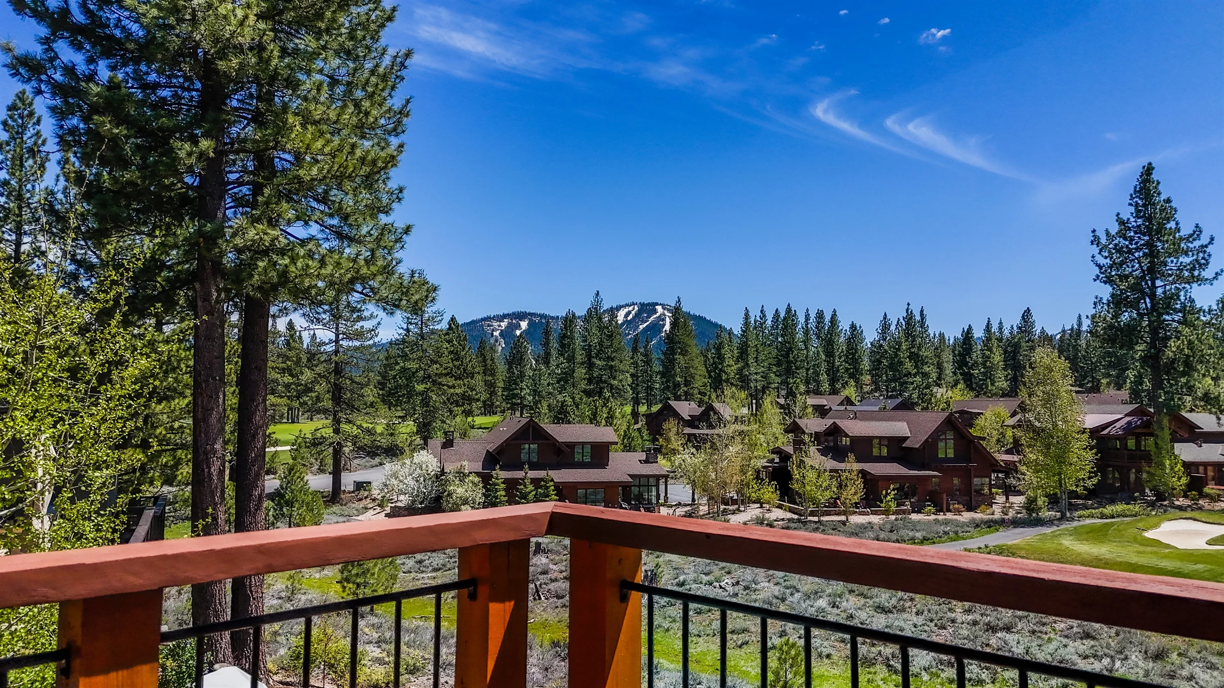 Ski Resort Views, Hot Tub & Golf Course #148