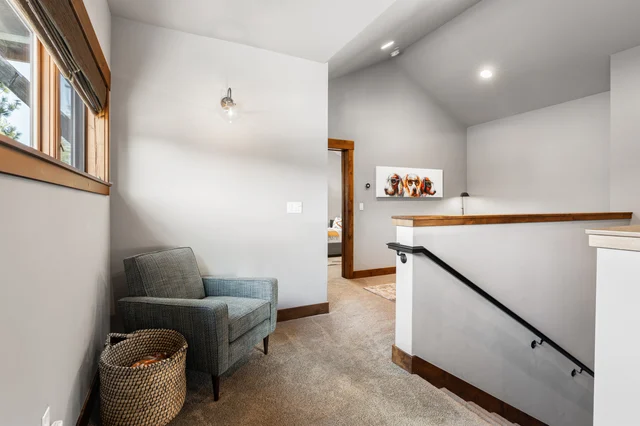 Modern Townhome with 3 King Suites, Near Northstar