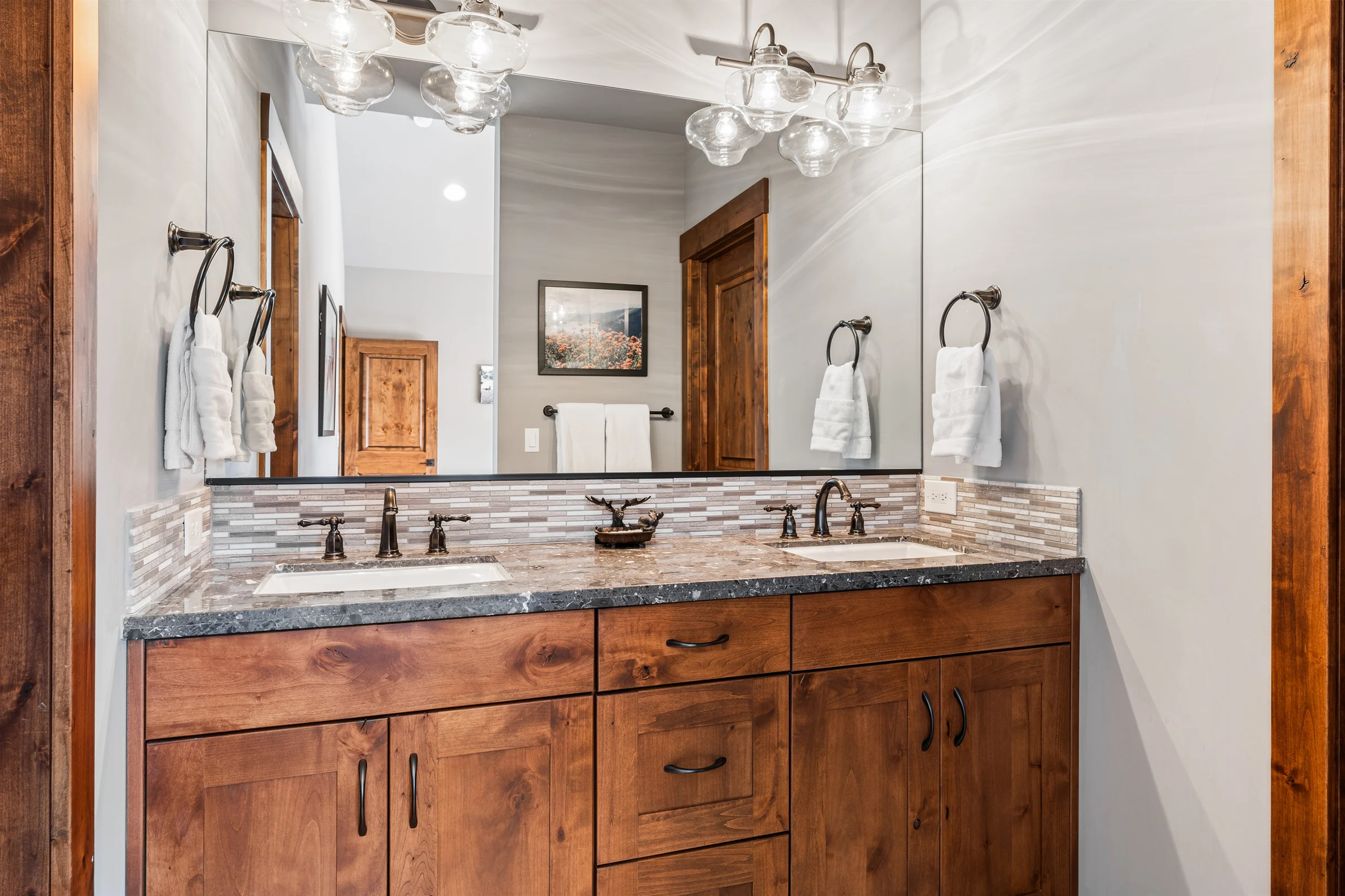 Modern Townhome with 3 King Suites, Near Northstar #52
