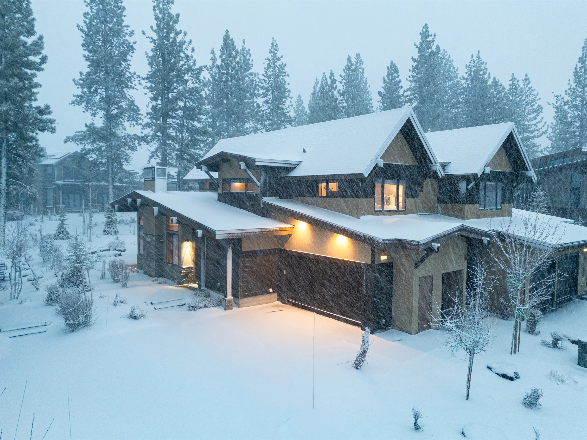 Modern Townhome with 3 King Suites, Near Northstar #82