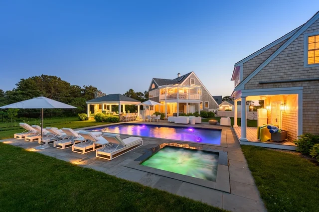 Stunning 1.5 acre compound steps from South Beach #89
