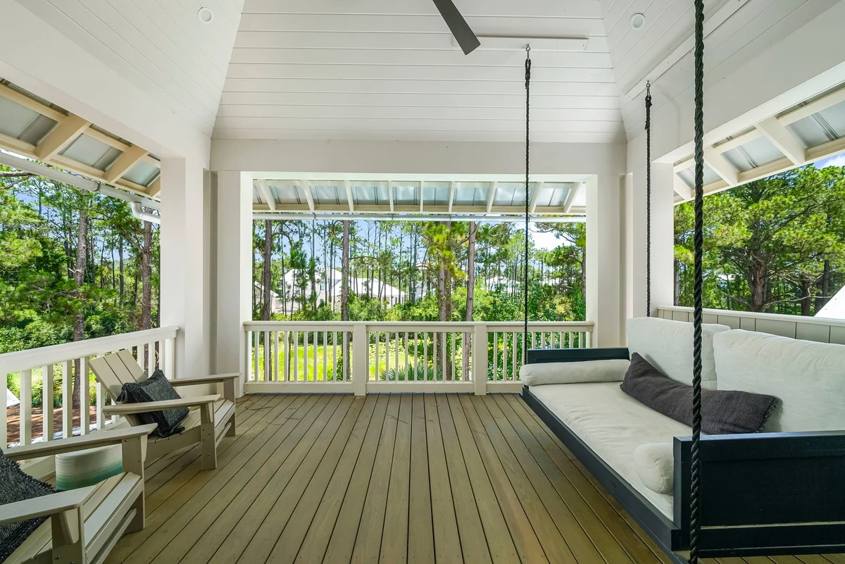 Elegance on Eastern Lake #107