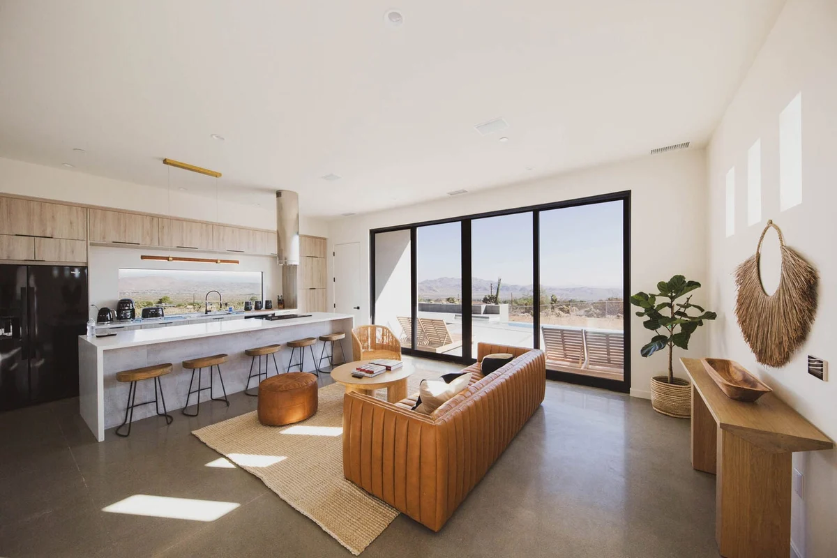 Onaga 2B - White Casita #62