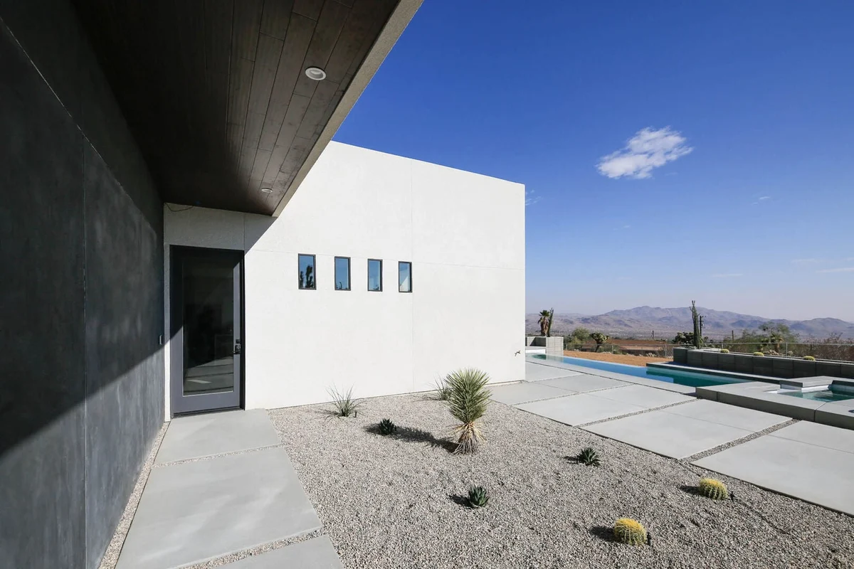Onaga 2B - White Casita #34