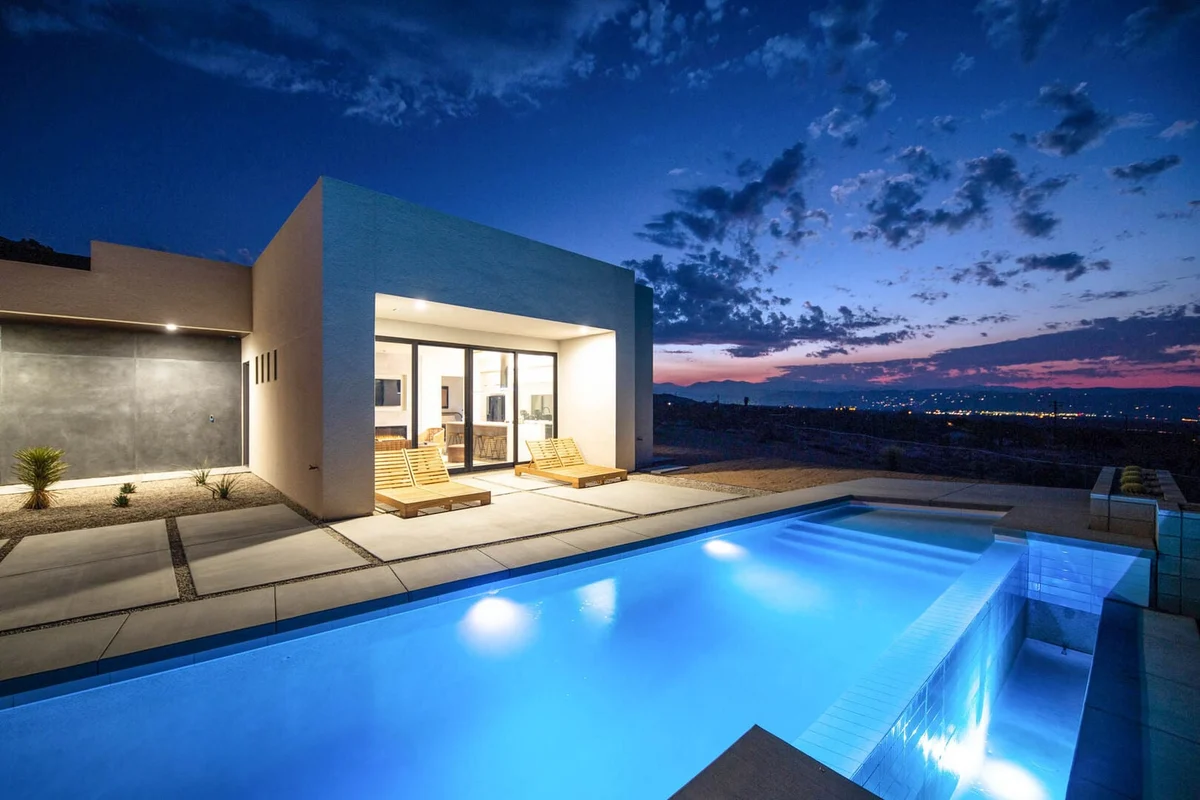 Onaga 2B - White Casita #51