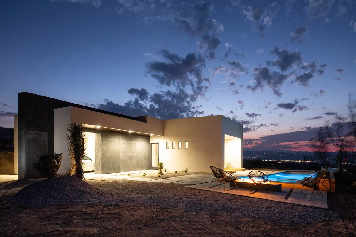Onaga 2B - White Casita #43