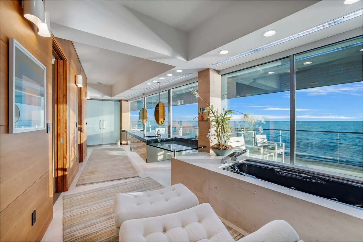 Z - Malibu Road - Belvedere Villa #194