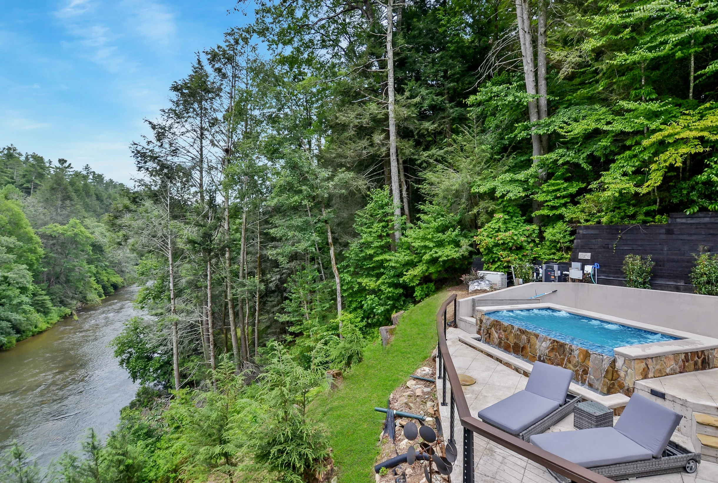 Toccoa Riverside Retreat #90